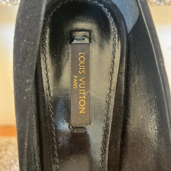 Louis Vuitton Black Suede Platform Heel with Key/Lock - Picture 6 of 8